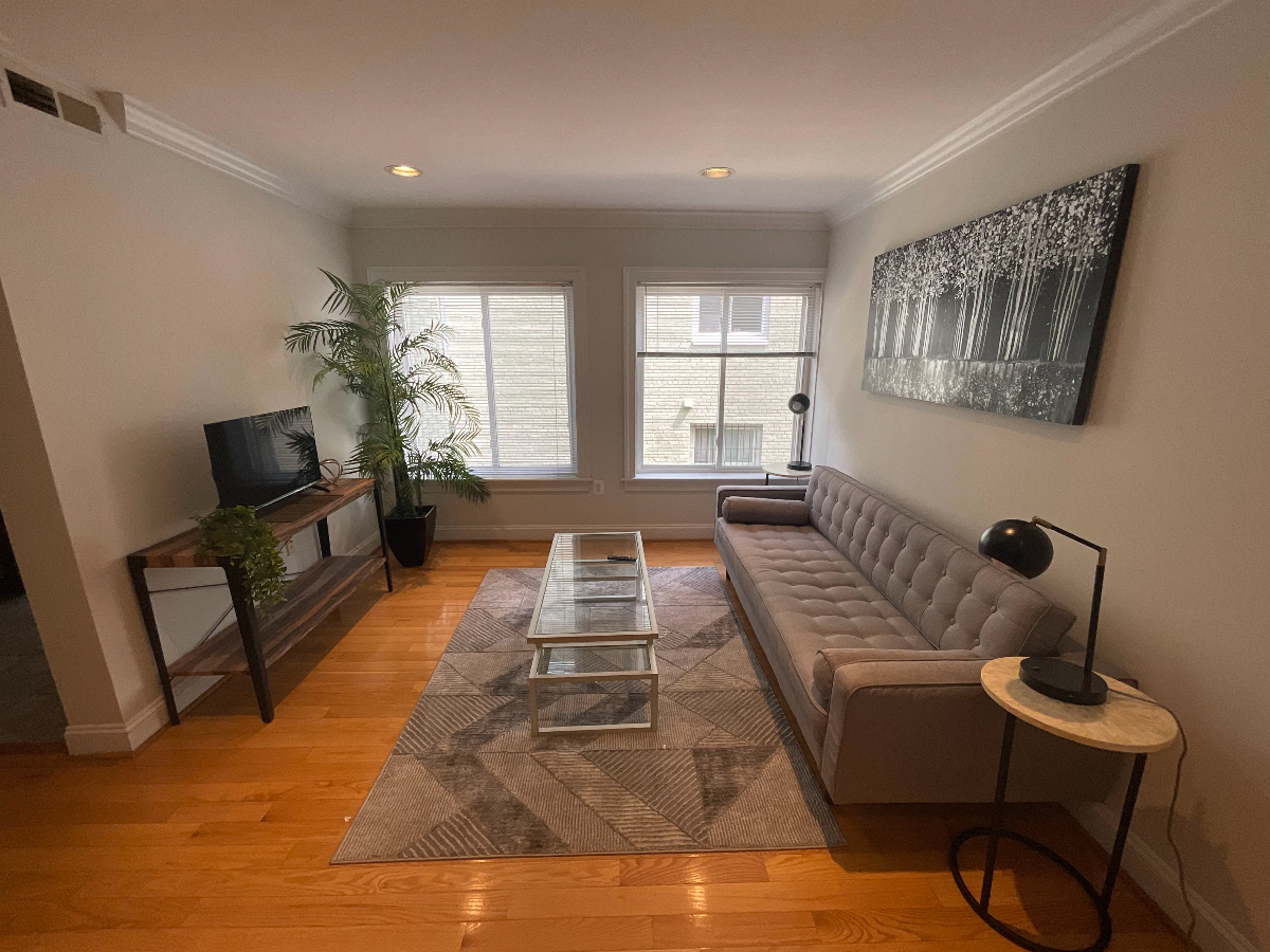 Modern 2 Bedroom 1 bathroom close to Howard U, Washington Hospital Center & Metro - Photo 4