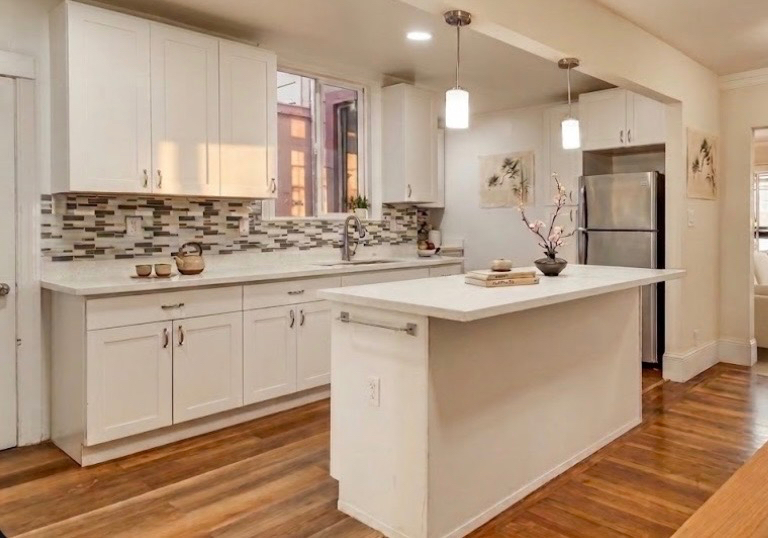 Bright Home by the park - Photo 4