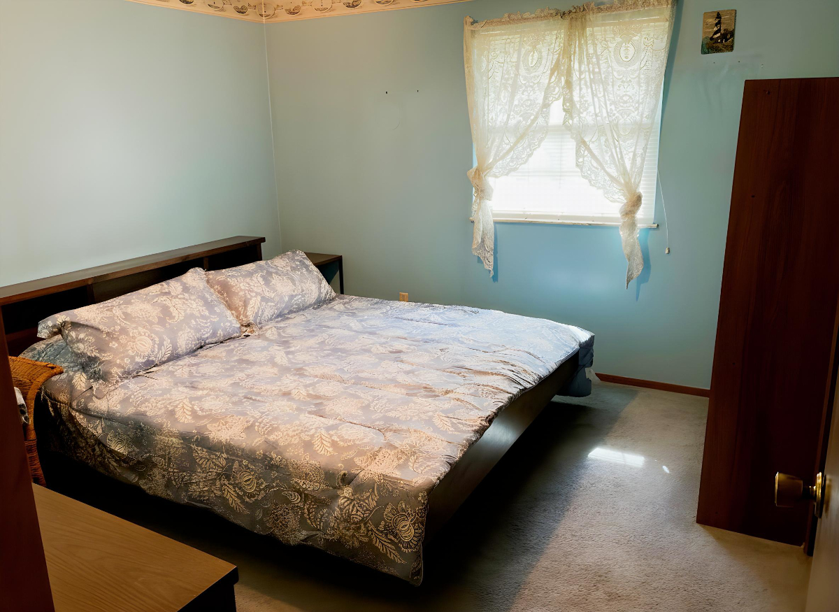 Furnished Cozy 1BR Private Home, All Utilities Included. Just bring your suitcase. - Photo 6