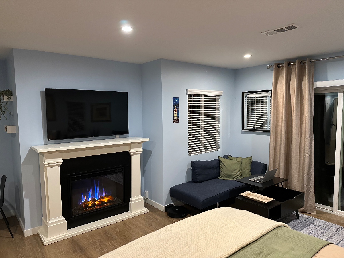 Brand-New, Fully Furnished Large Studio in Boyle Heights - Photo 3