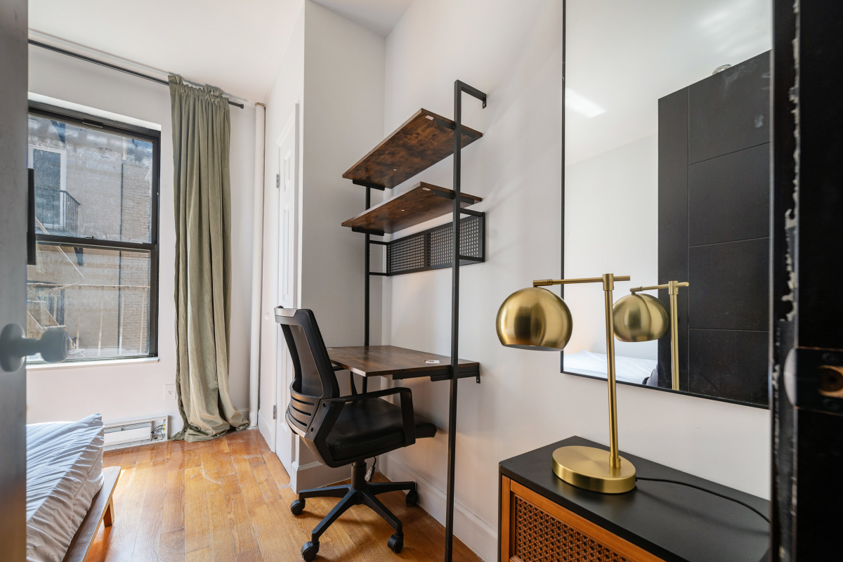 New bright room, in front of Central park, 846 - Photo 2