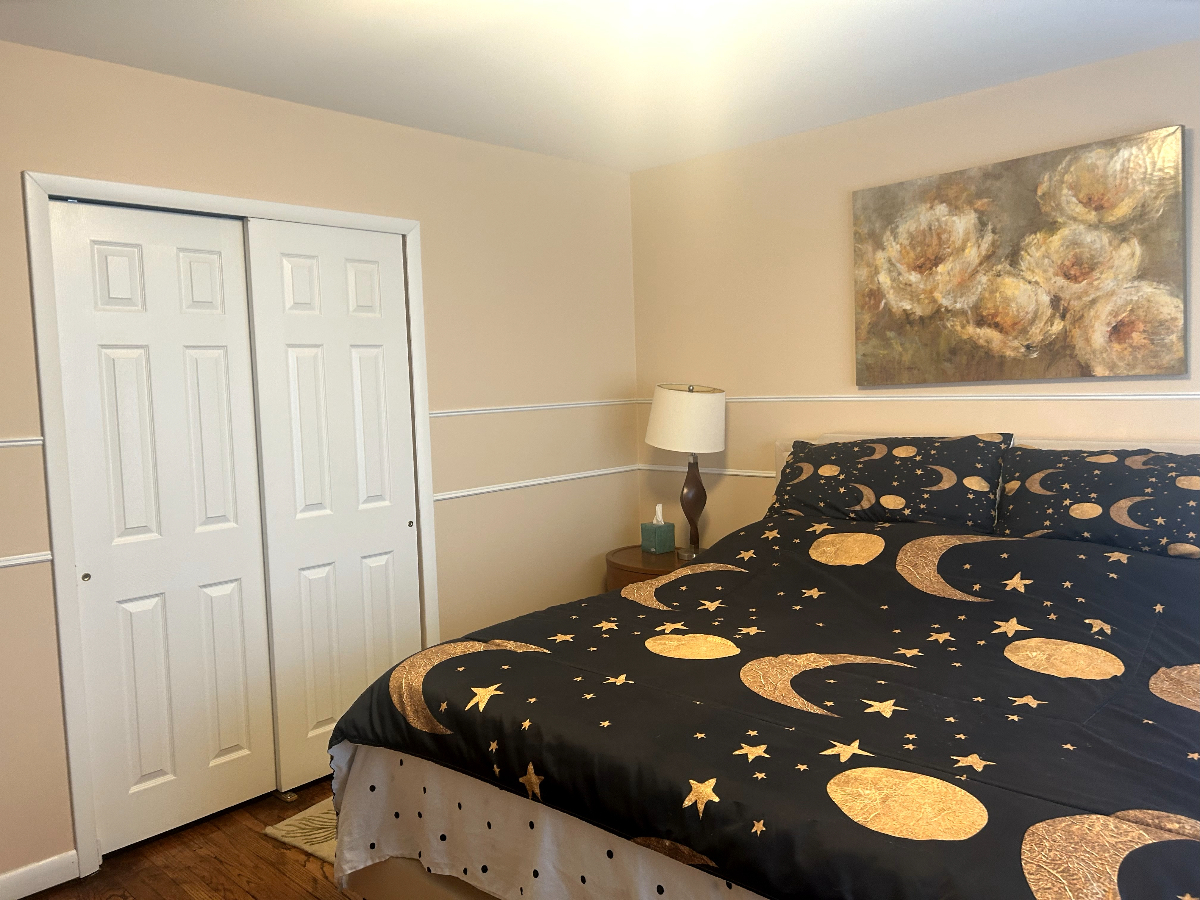 Charming, Convenient & Quiet Queensbury, NY Room - Perfect for Professionals ! - Photo 7