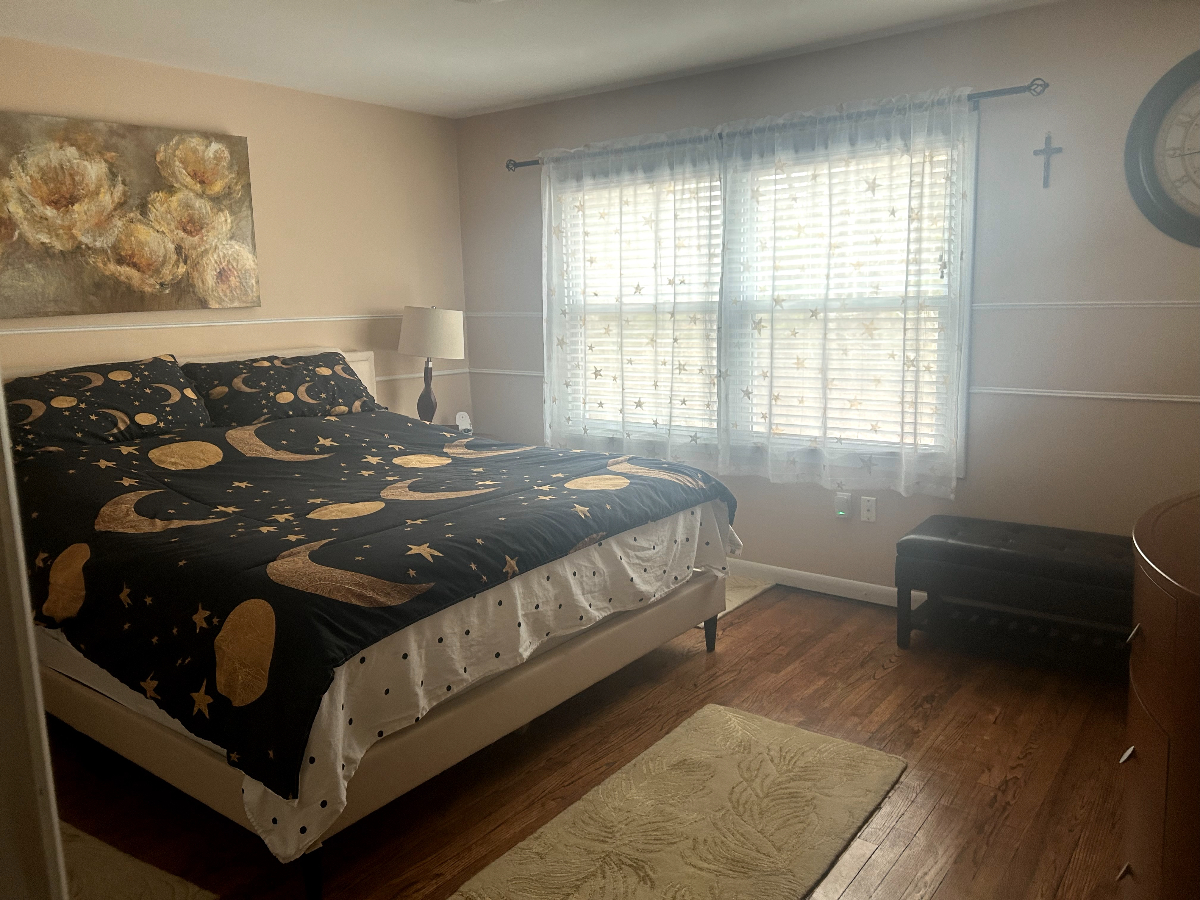 Charming, Convenient & Quiet Queensbury, NY Room - Perfect for Professionals ! - Photo 12