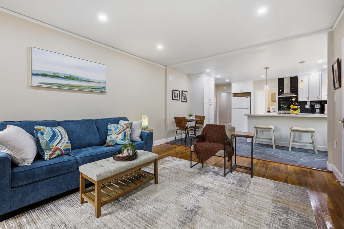 CENTRALLY LOCATED WITHIN 1 MILE OF HOSPITALS AND UOP - Photo 1