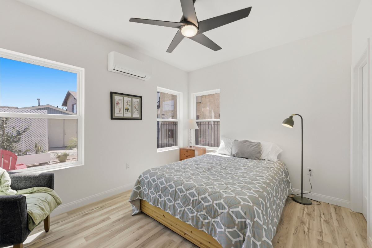 Stylish 2-Bedroom, 2-Bath Furnished ADU in Mid-City San Diego - Photo 4