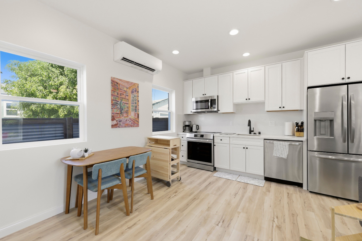 Stylish 2-Bedroom, 2-Bath Furnished ADU in Mid-City San Diego - Photo 6