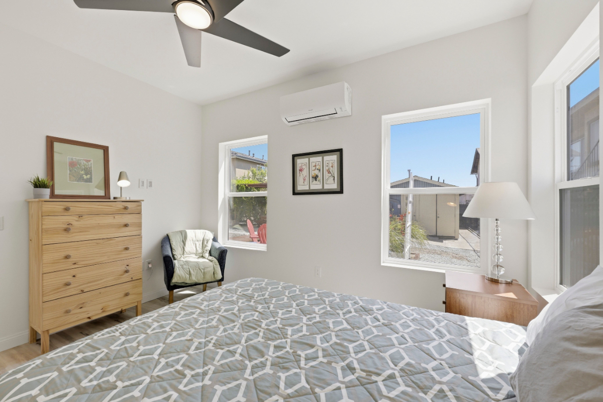Stylish 2-Bedroom, 2-Bath Furnished ADU in Mid-City San Diego - Photo 5