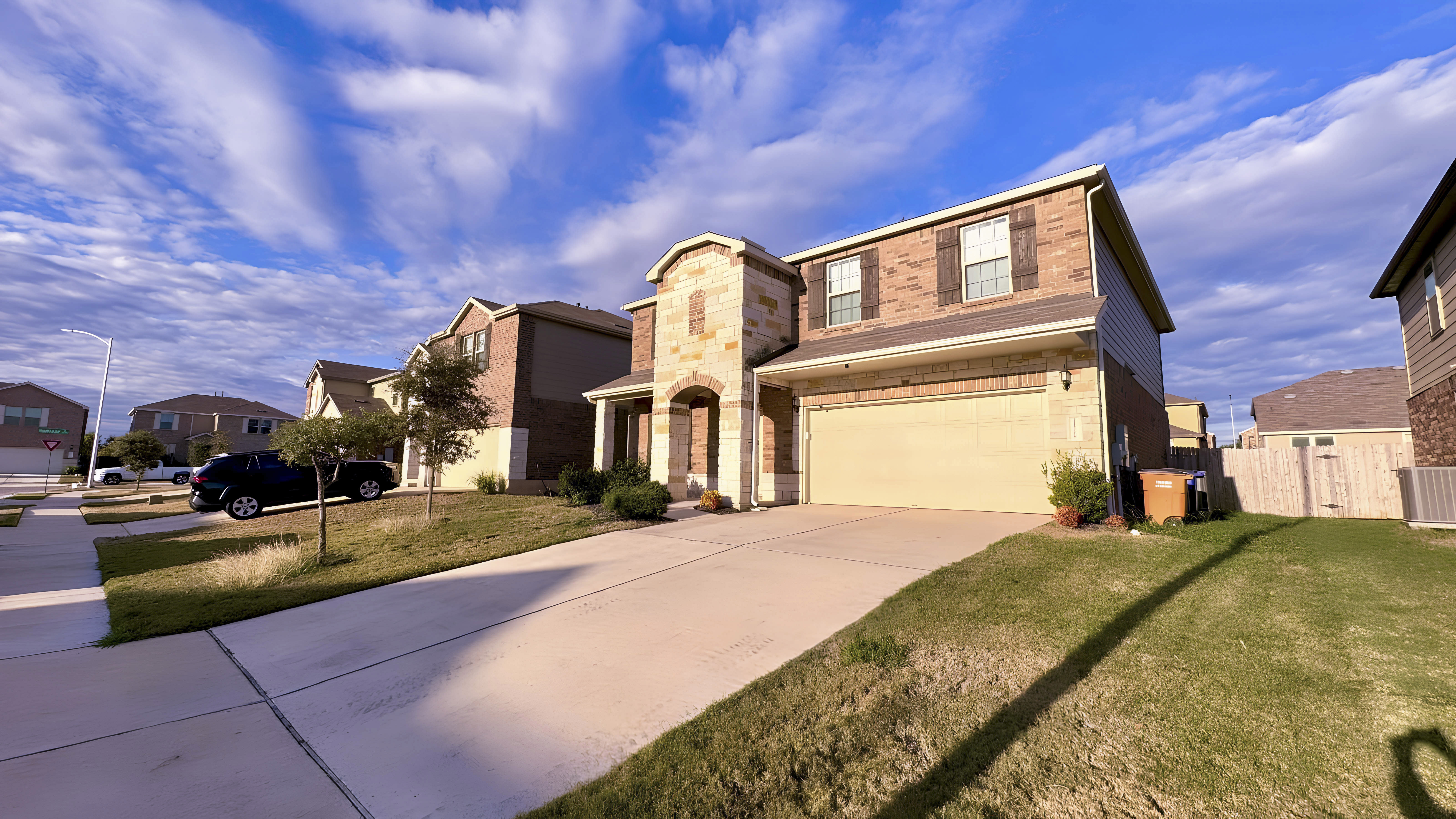 Modern 2020-Build Home * Monthly Cleaning * Near 290/130 - Photo 5