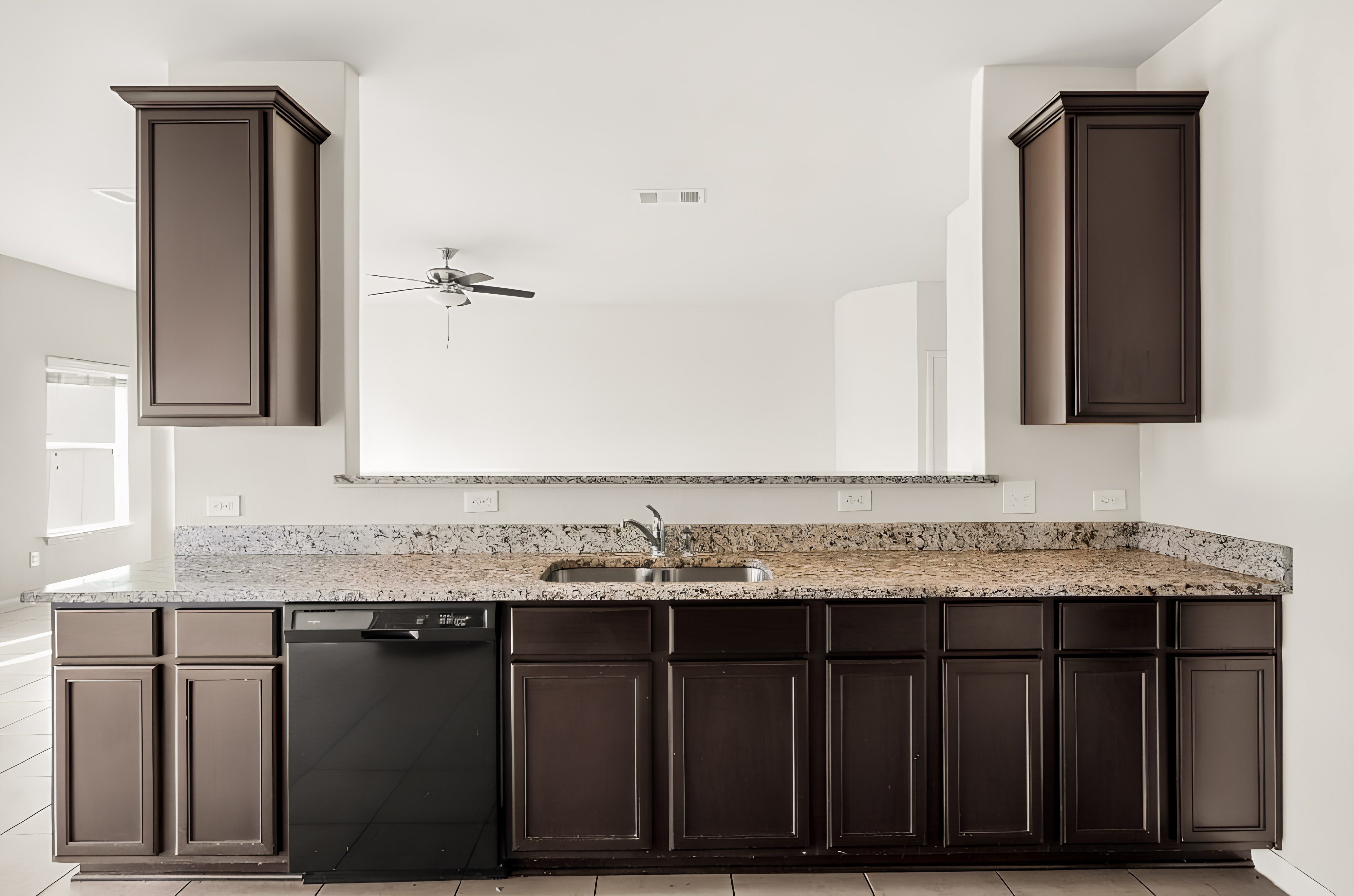 New Spacious Room in Manor, TX! Beautiful Furnished Rooms | Near Tesla, Amazon, Samsung Taylor | All - Photo 2