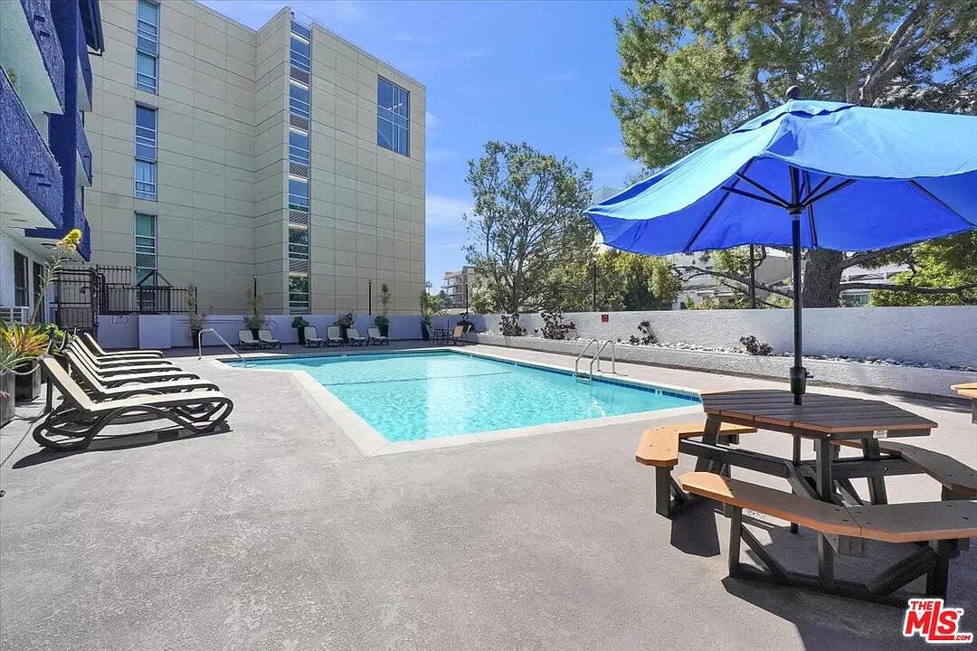 Fully furnished Private room in Co-living apartment just 5 minutes walking from UCLA - Photo 5