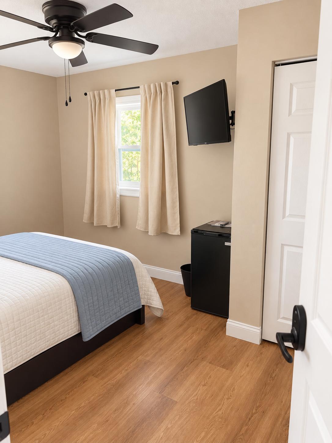 Be the First! Check out this 100% totally renovated home in the heart of Seminole Heights. Room 1 - Photo 7