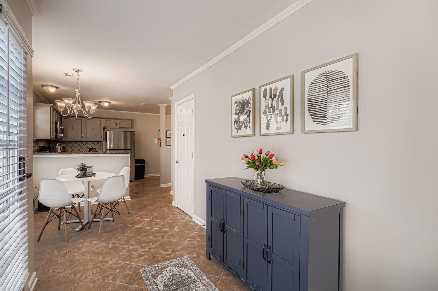 Feel at home in Osage Circle |Modern Comfort Meets Affordable Luxury| Clean, comfortable living | Bi - Photo 11