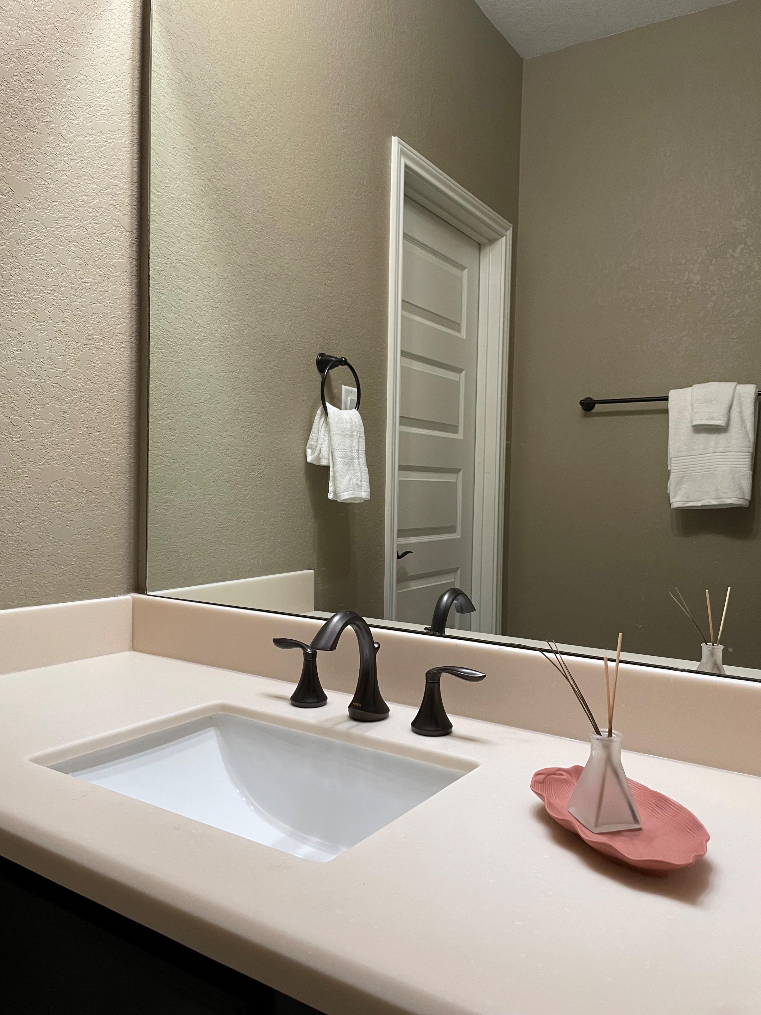 Spacious, bright, and cozy gem in Converse San Antonio - Photo 9