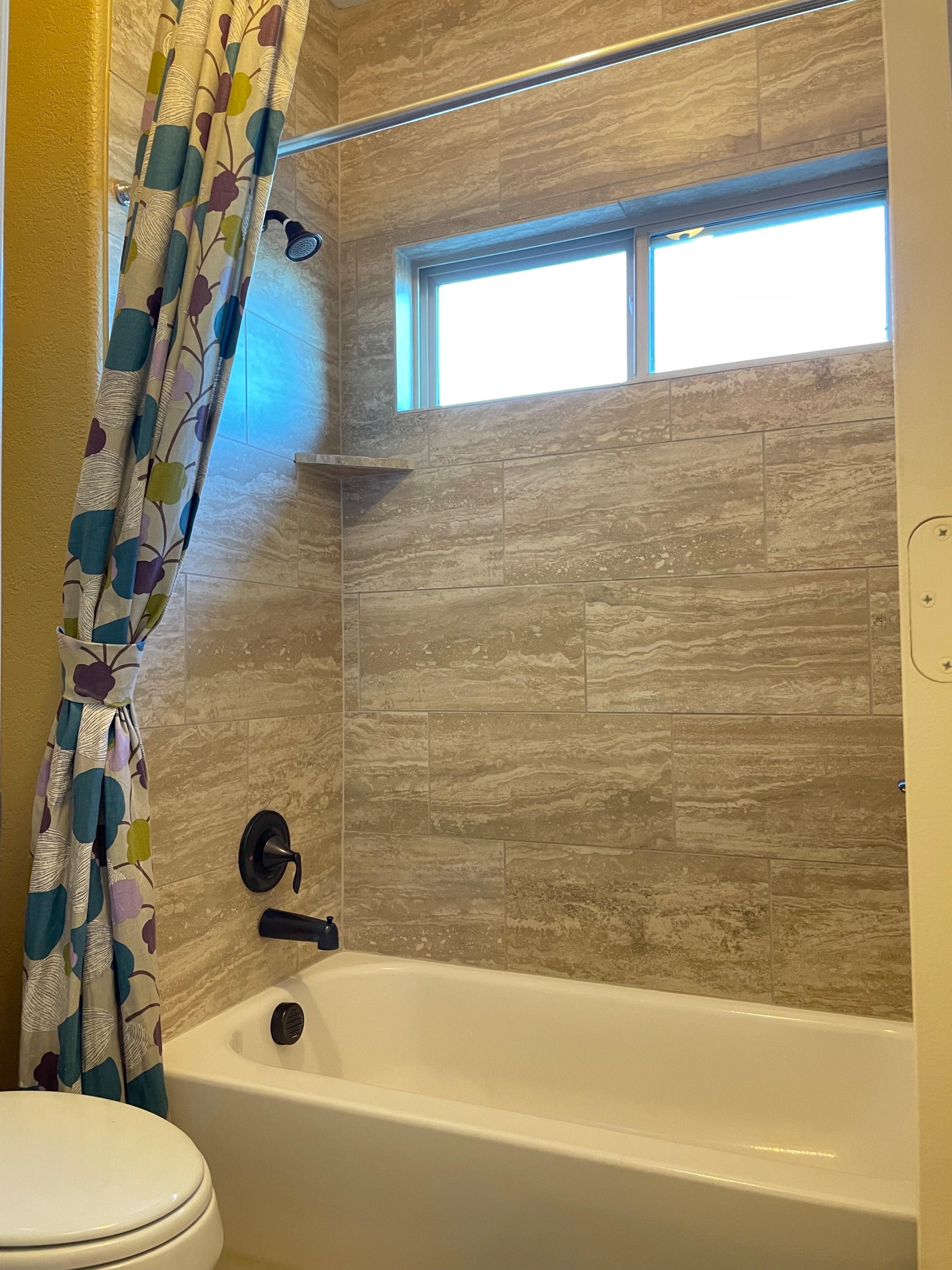 Spacious, bright, and cozy gem in Converse San Antonio - Photo 8