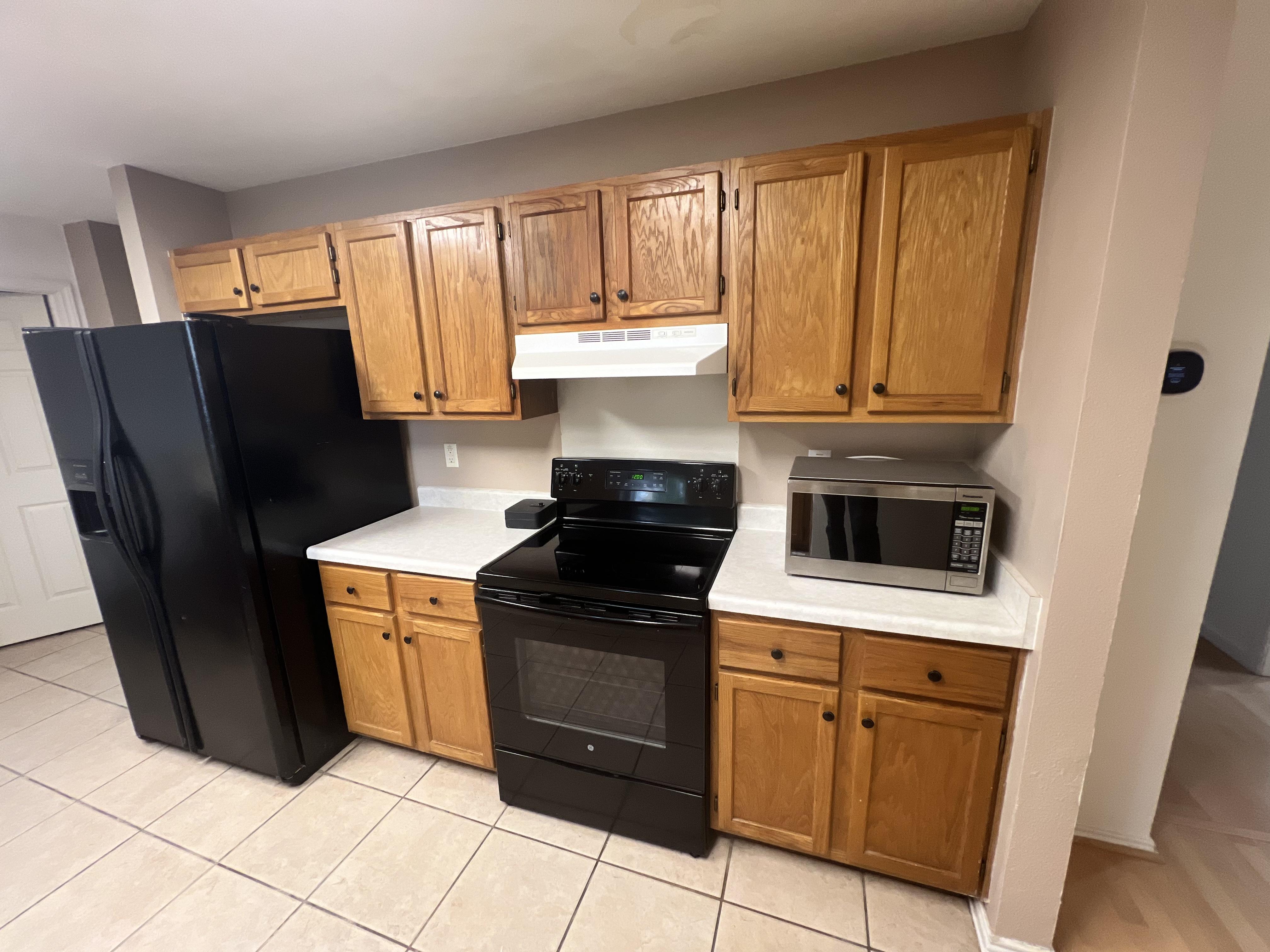 Spacious & high-quality San Antonio House with Dining area Room 4 - Photo 3