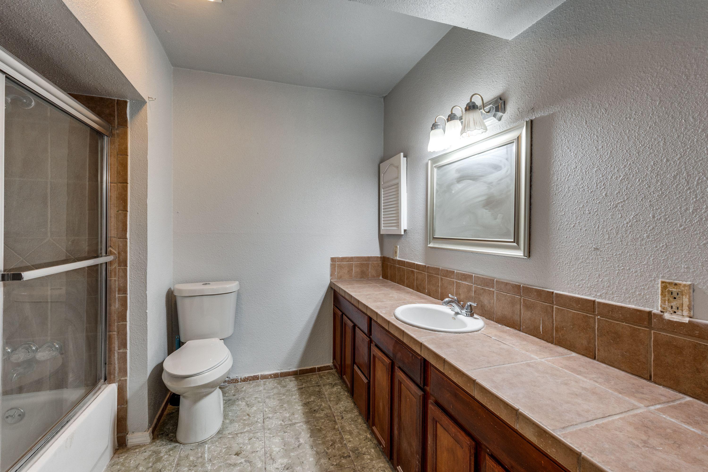 Diamond Room - Photo 9