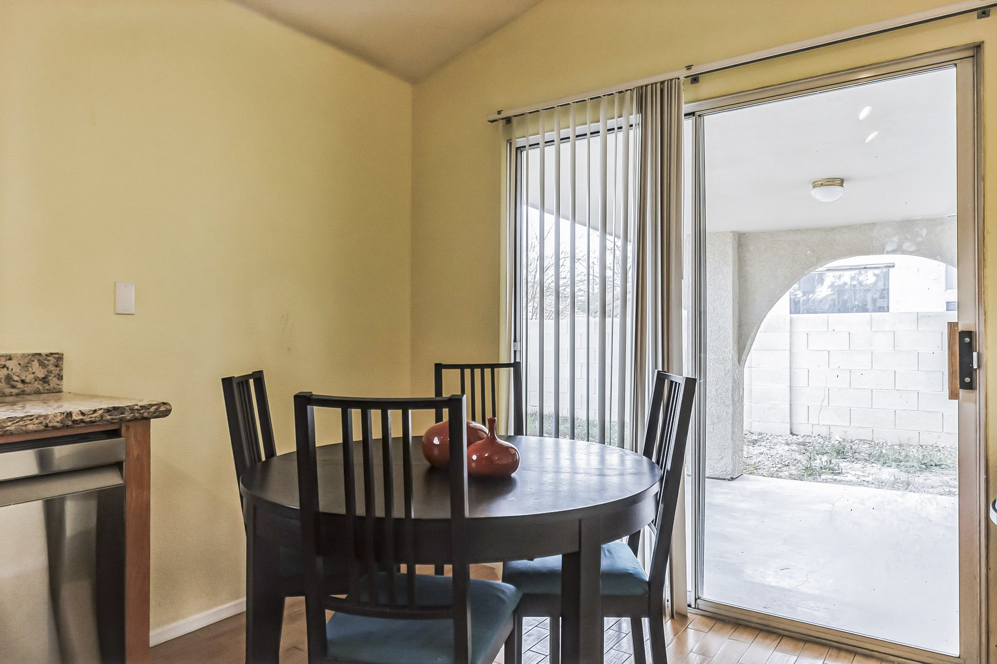 Don't Miss Out! Beautiful Rooms In North Las Vegas Now Available. - Photo 6