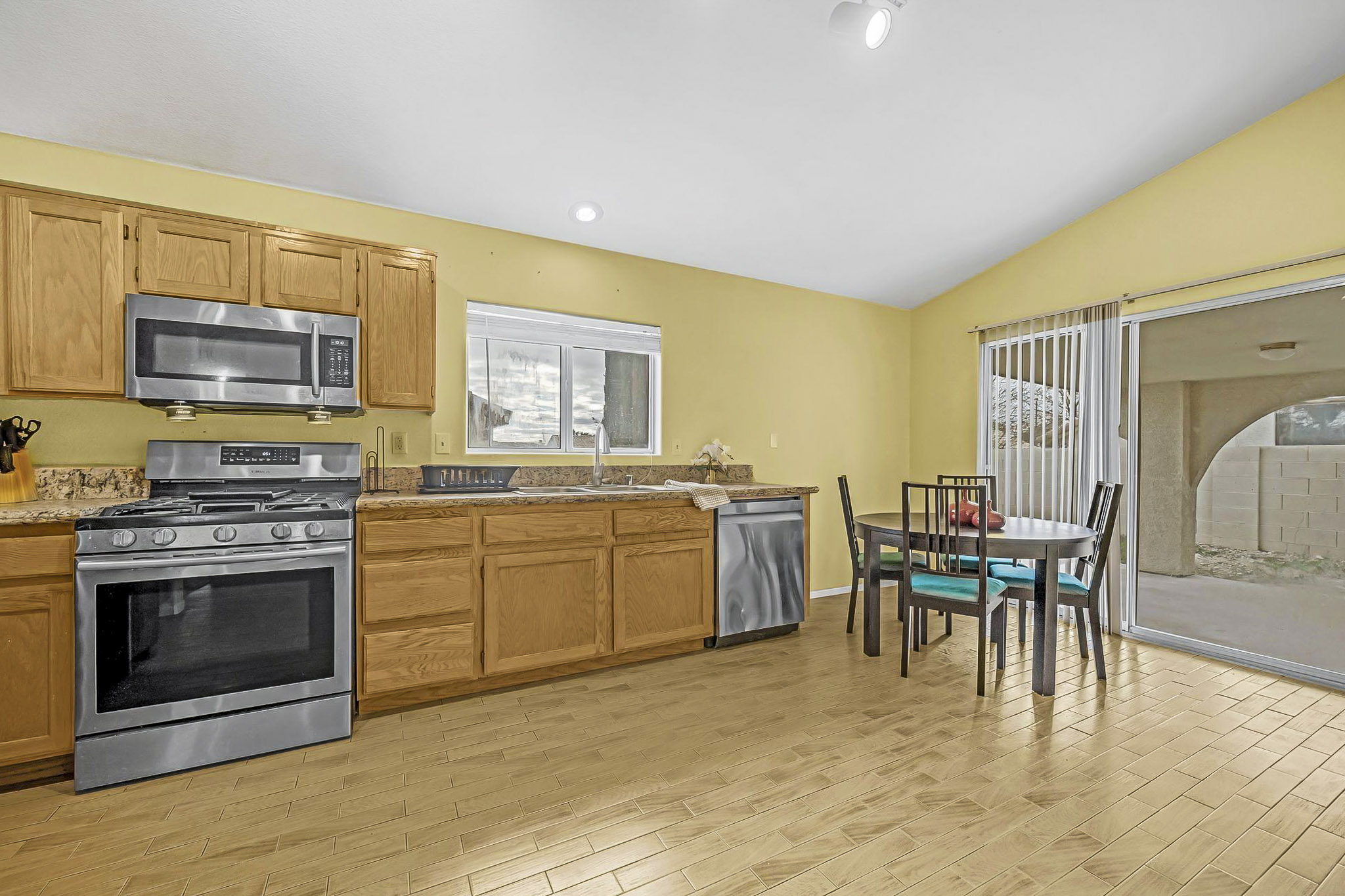 Don't Miss Out! Beautiful Rooms In North Las Vegas Now Available.