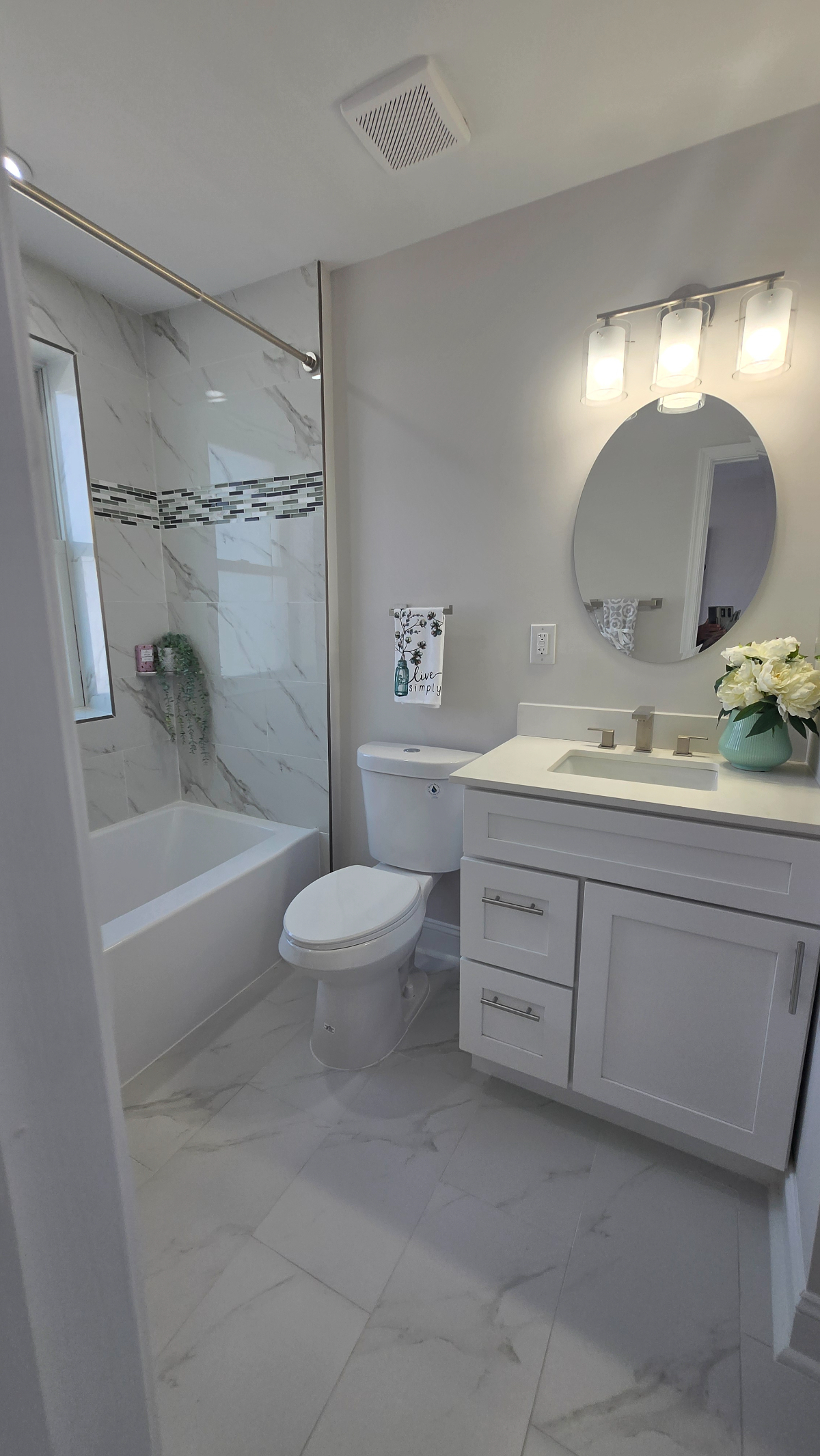 Bright & Inviting Home with King Bedroom, Open Living, and Great Location - Photo 8