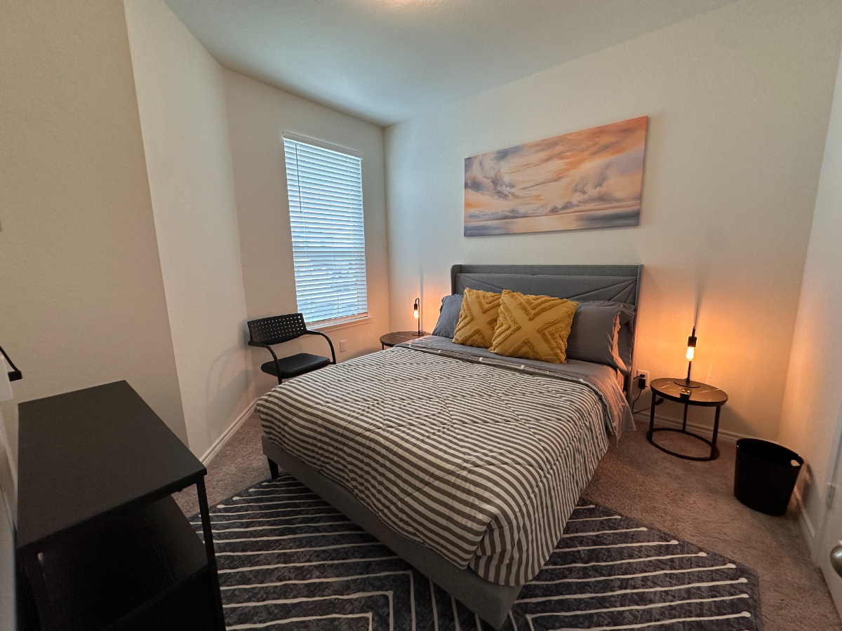 All New Construction Home in Quiet Subdivision, Fully Furnished Modern Room & Own Bath, Utilities In - Photo 5