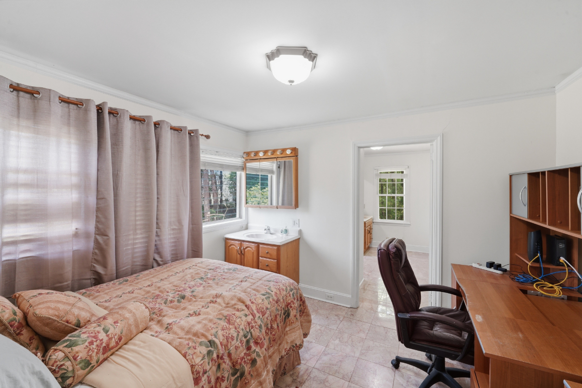 3BR Peaceful Home Retreat - Photo 6