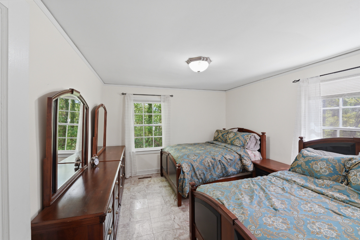 3BR Peaceful Home Retreat - Photo 8