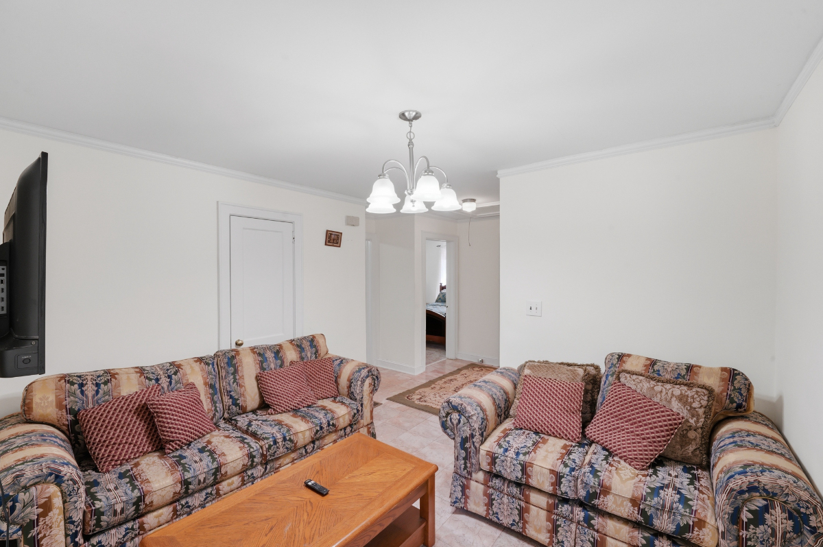 3BR Peaceful Home Retreat - Photo 3