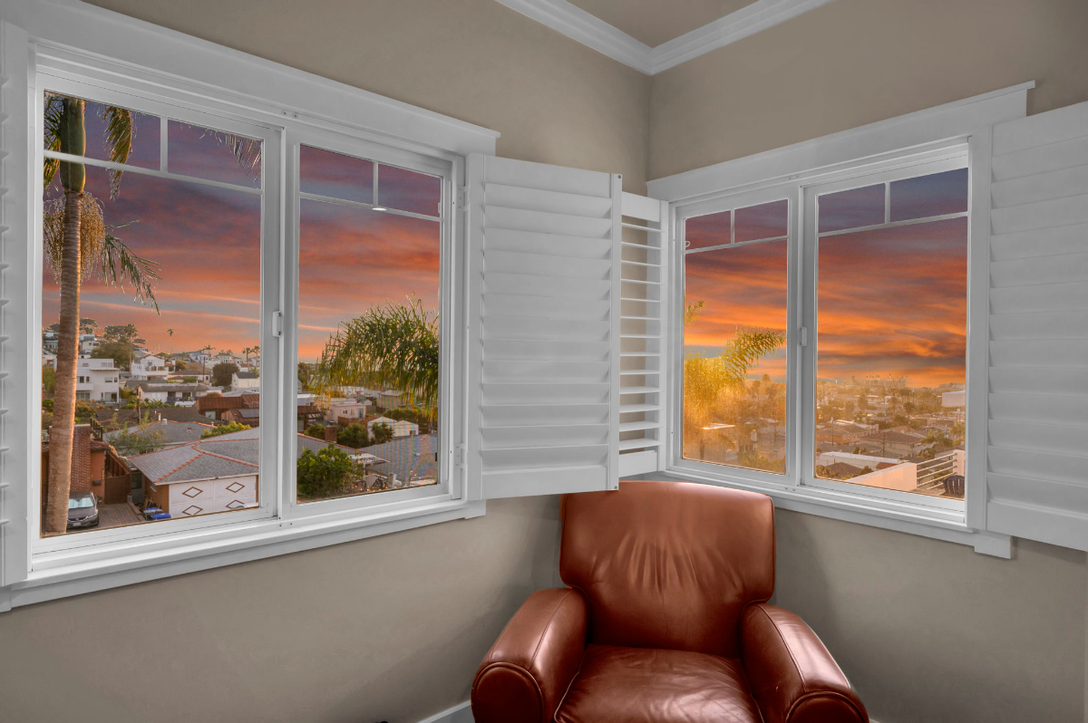 Luxury Ocean view, pool/spa, 4 bedroom, 3 bath, 3 car garage, furnished - Photo 5