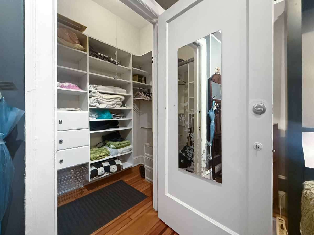 Studio w/ Smart Layout in Prime Adams Morgan Location - Photo 11
