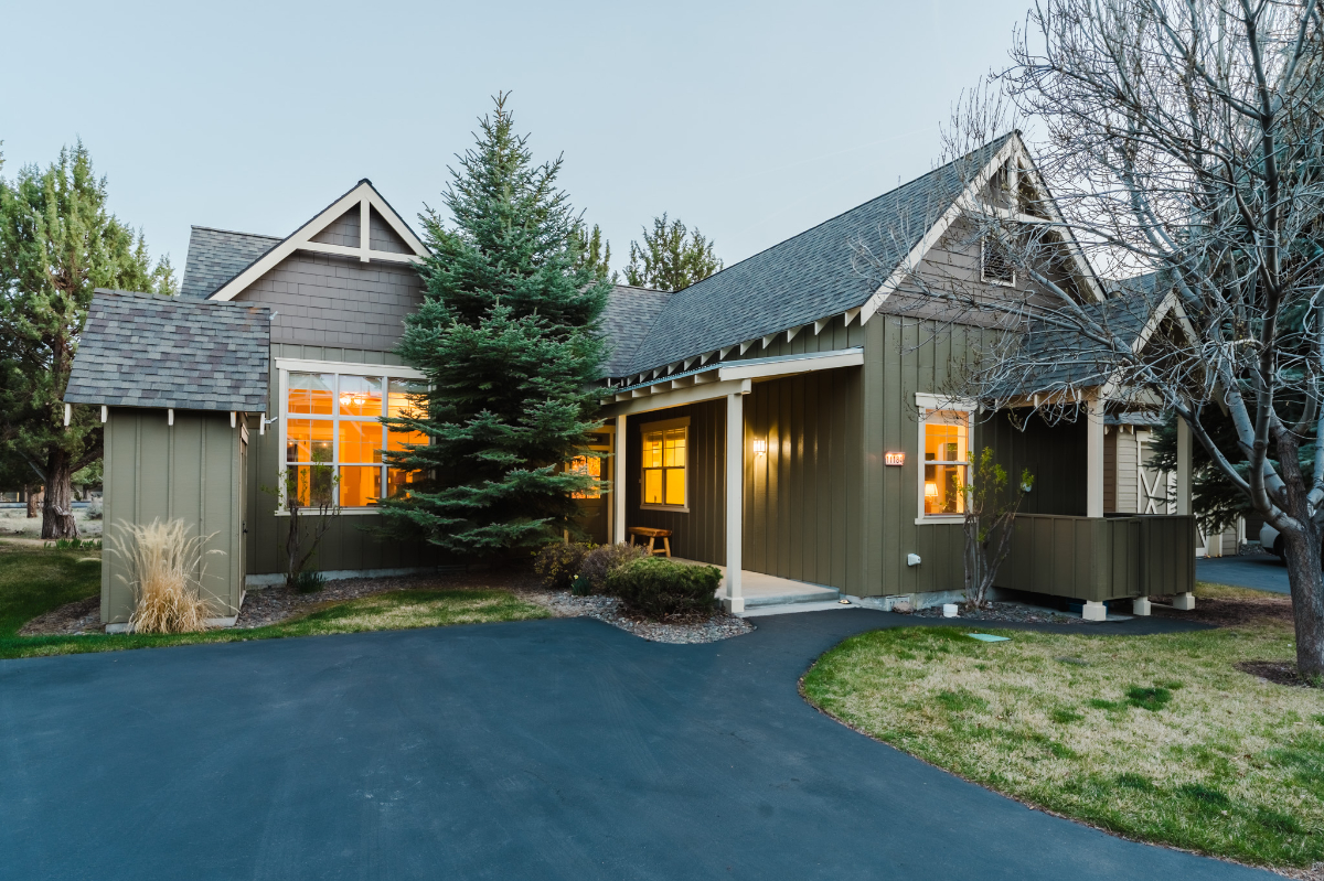 Spacious 2BR at Eagle Crest Pools, Golf and More - Photo 1