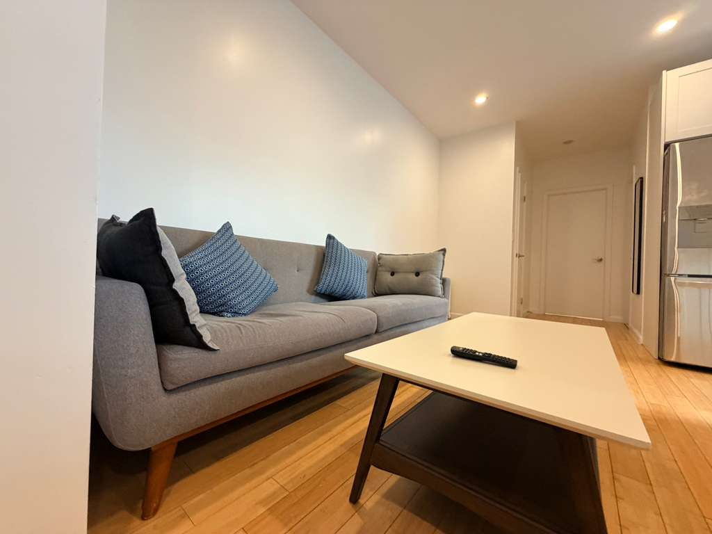 Exquisite Fort George 2BR in Elevator Laundry Building Close to Subways - Photo 11