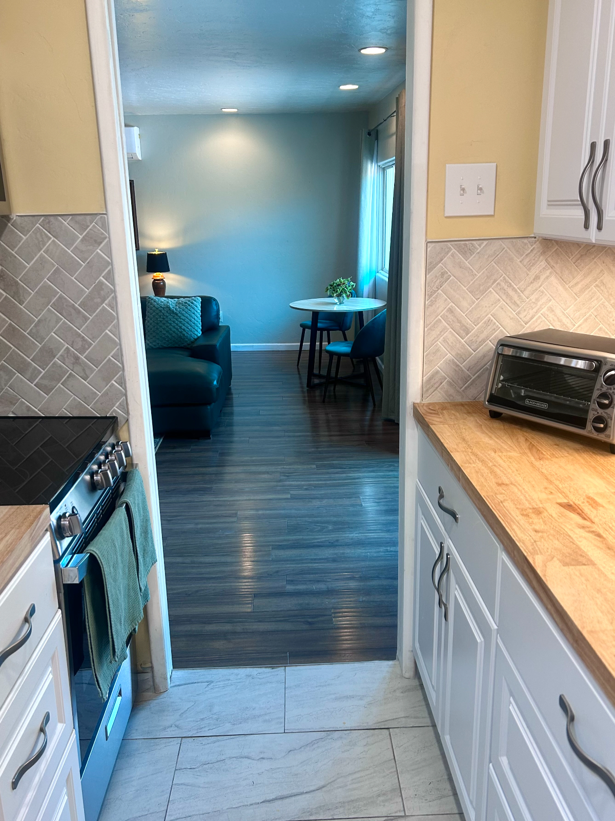 Quiet Foothills Apartment - Photo 6