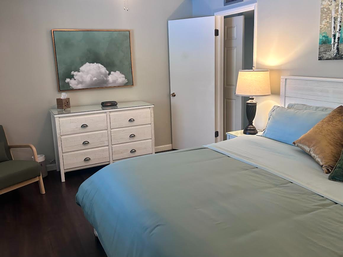 Quiet Foothills Apartment - Photo 11
