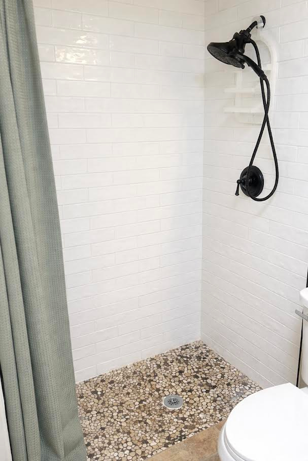 Quiet Foothills Apartment - Photo 12