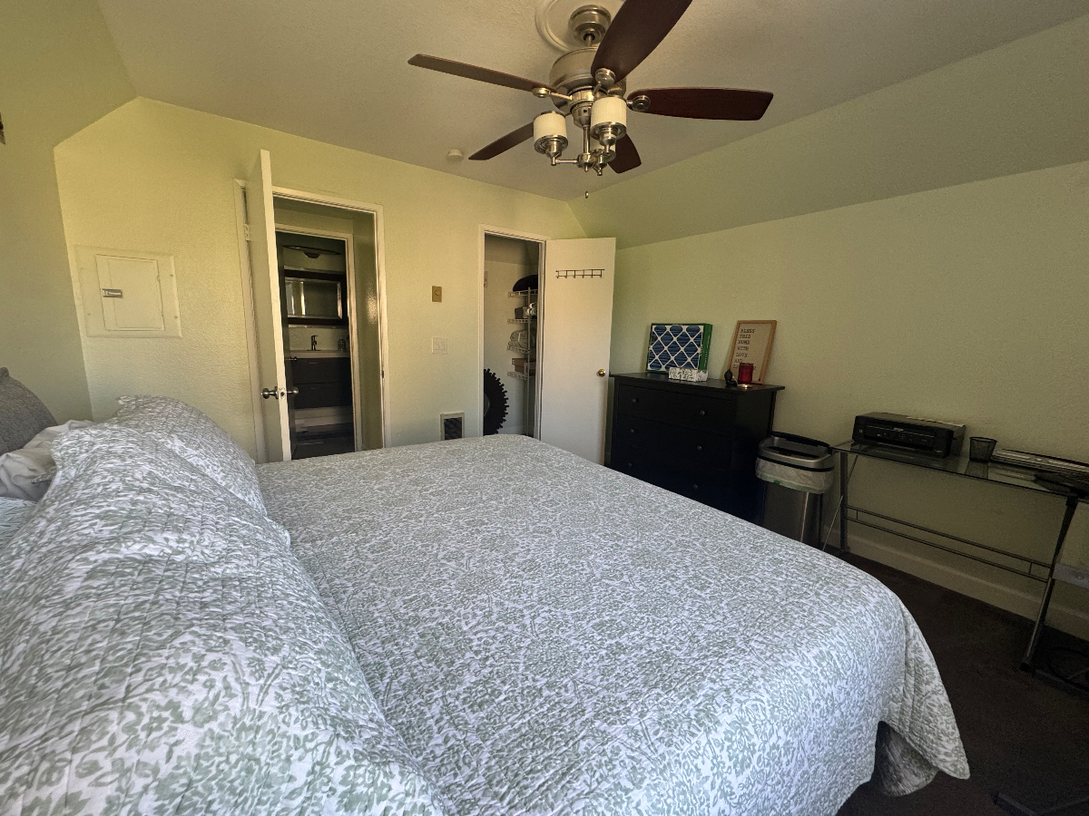 Clean & Beautiful Apartment in La Jolla - Photo 4