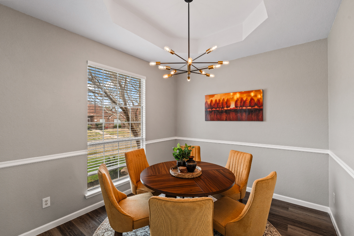 Frisco Extended Stay 4BR  - Game Room - Spacious Fully Fenced Backyard - Photo 6
