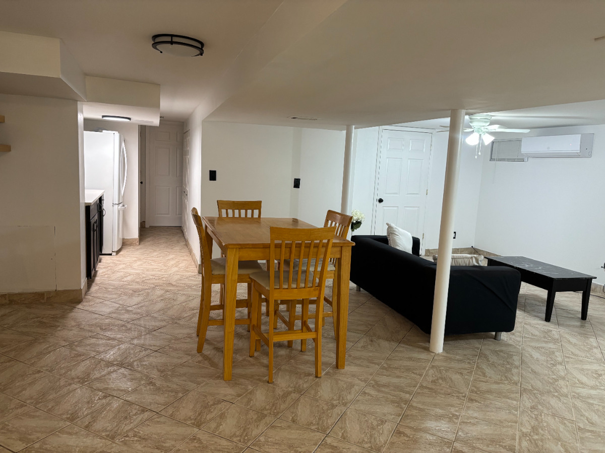 Minutes to NYC. Large 1BR Apartment with Private Entrance (Female Renters ONLY) - Photo 3
