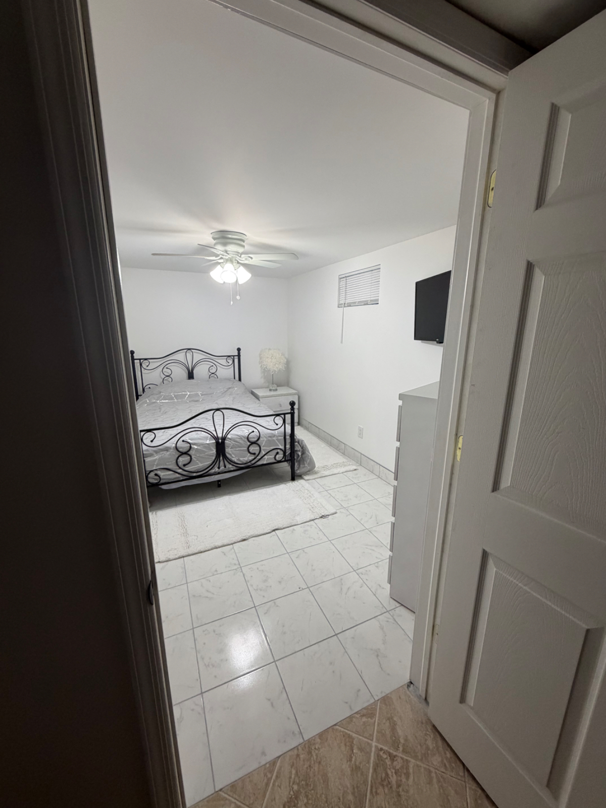 Minutes to NYC. Large 1BR Apartment with Private Entrance (Female Renters ONLY) - Photo 12