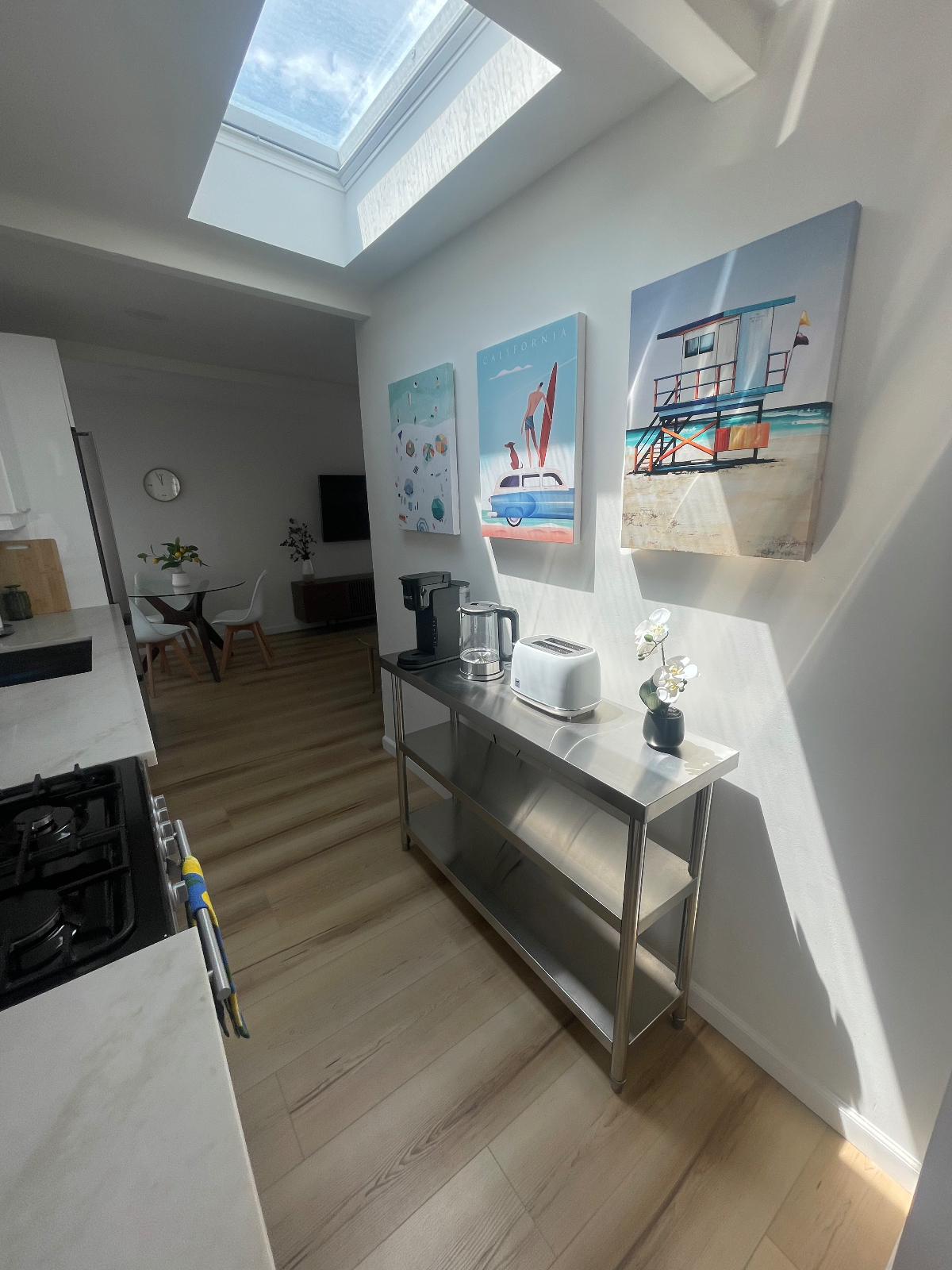 Stunning Fully Furnished 1 BR/1 BA upstairs apartment- steps to the sand in South Mission Beach - Photo 4