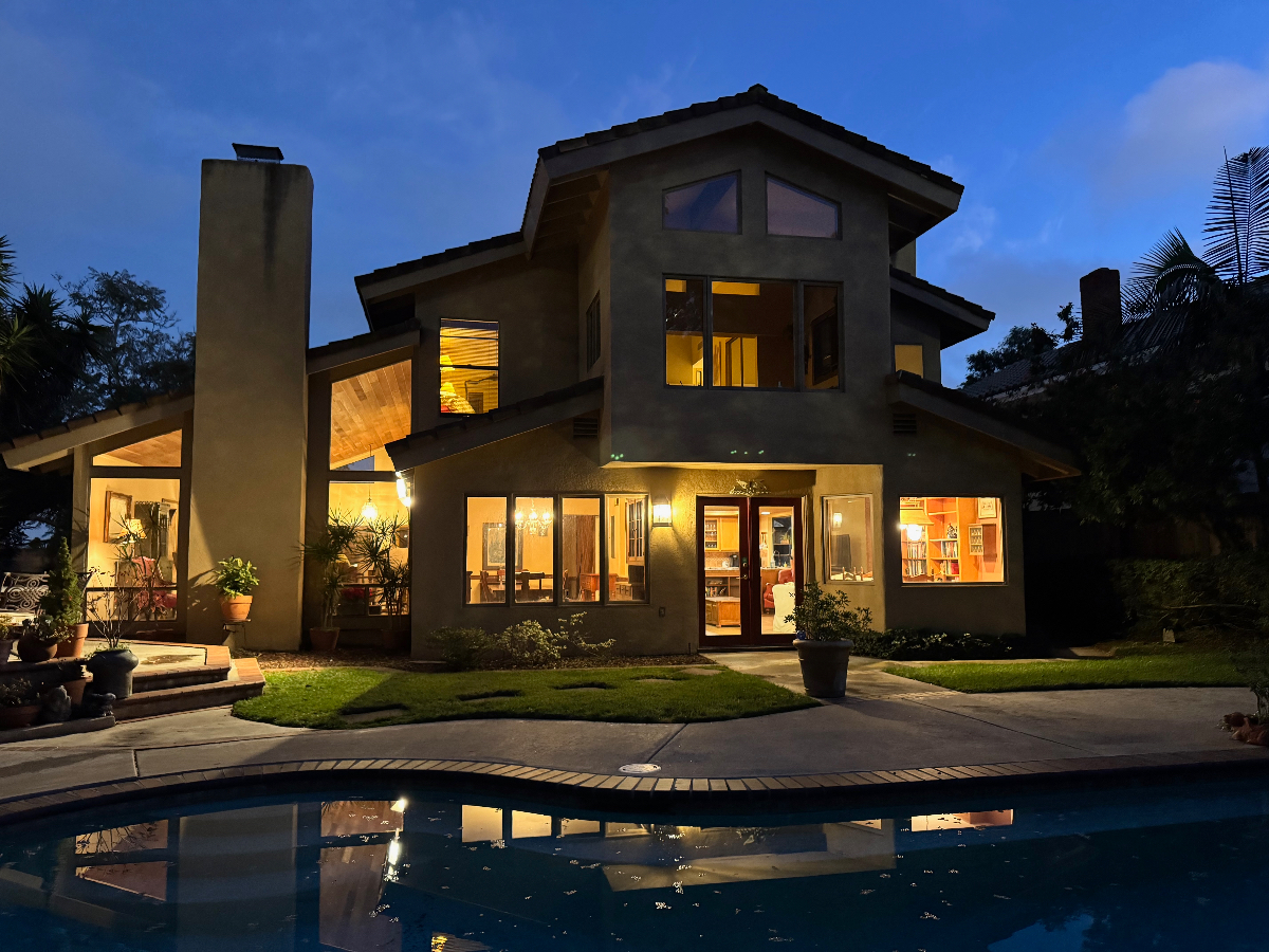 Home w/Private Pool - Near UTC, UCSD & Beaches - Photo 2