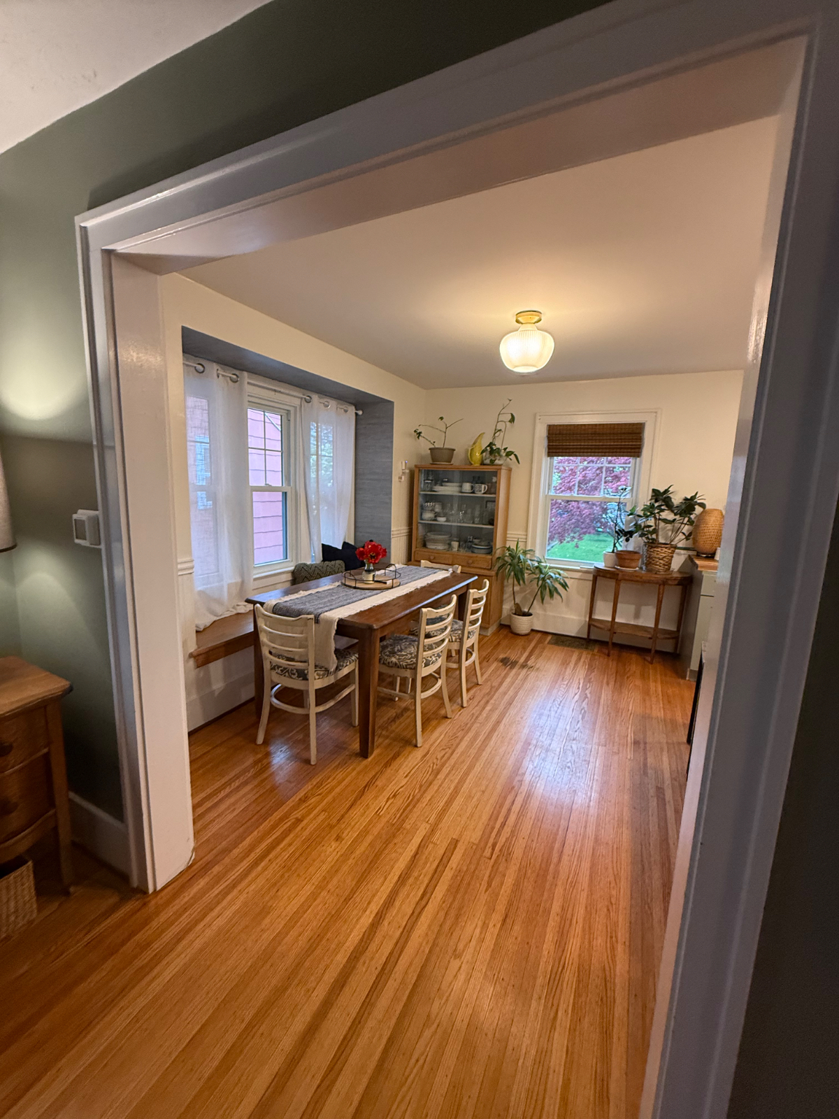 Charming Cottage in NWV - Photo 12