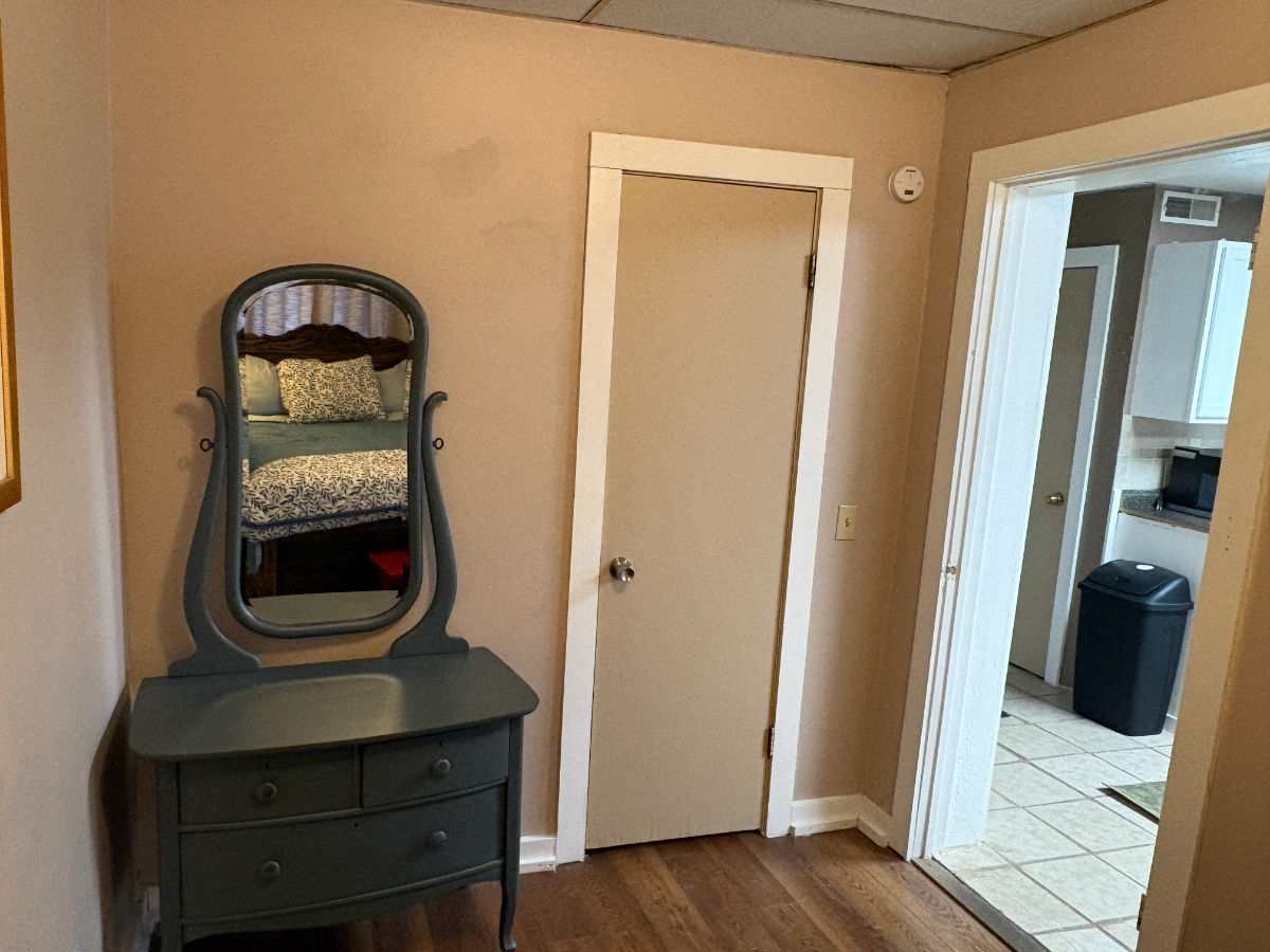 One Bedroom Apartment in History's Home Town Apt 1 - Photo 4