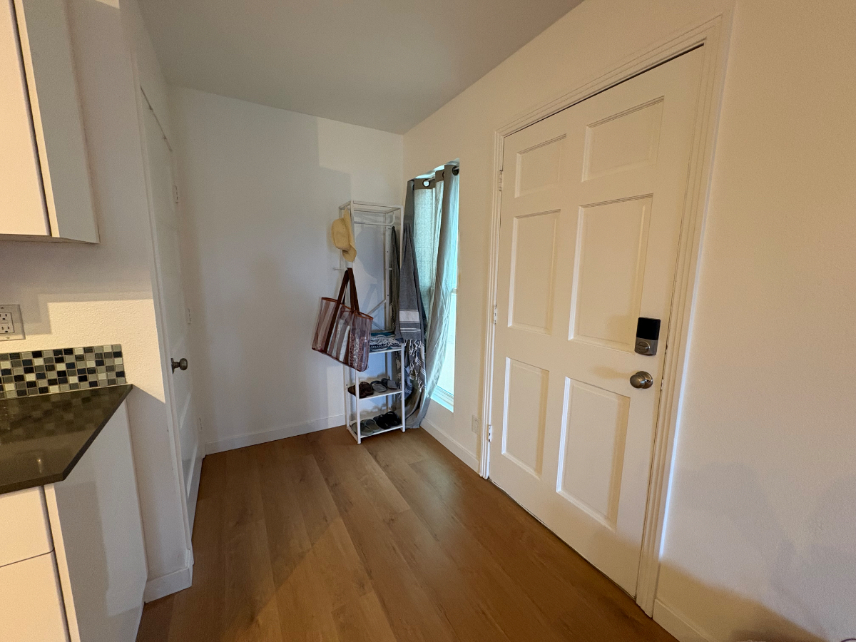 Crown Point Condo - Photo 4