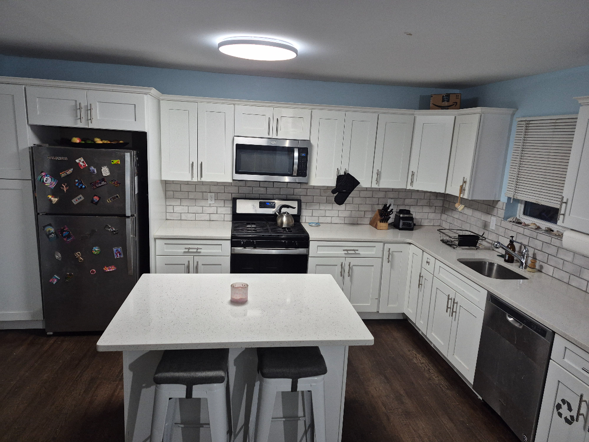 Bright Second-Story Rooms with Shared Living Spaces & Parking - Photo 6