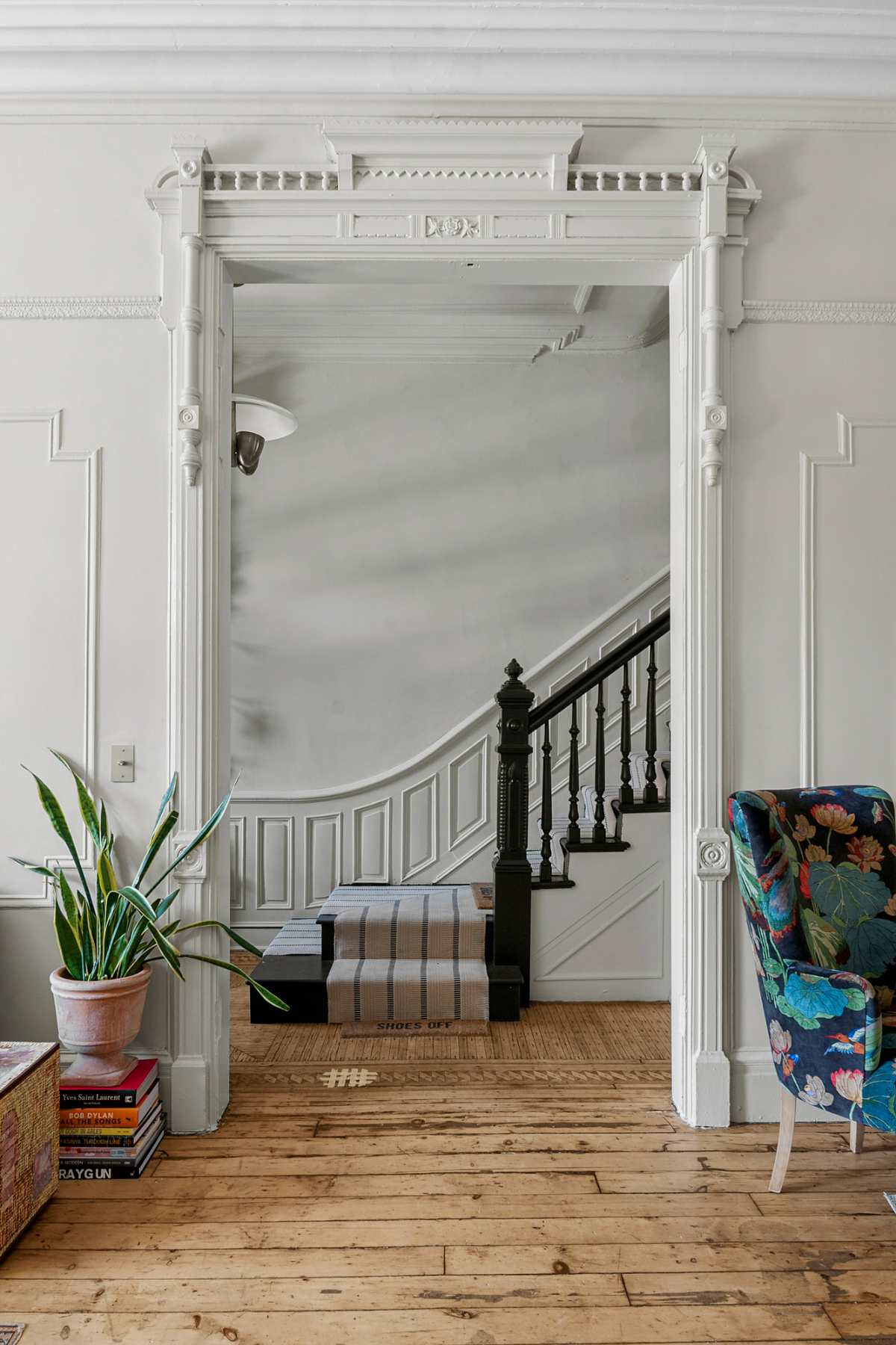 Stunning Designer BedStuy Brownstone w/Gym and Patio - Photo 12
