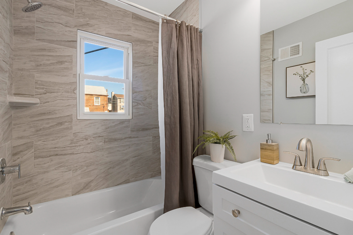 Cozy and comfortable Townhome near Hospitals and Downtown Washington DC - Photo 11