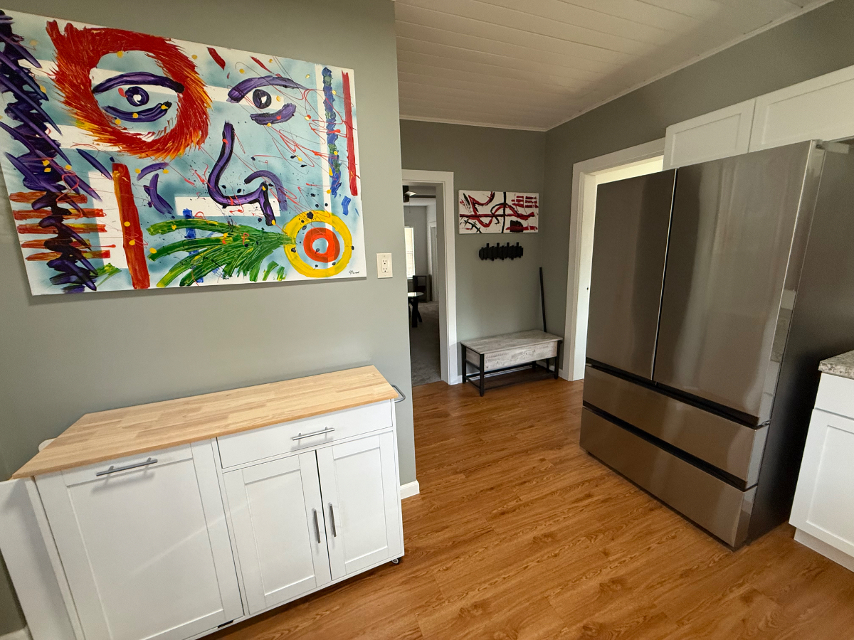 Prime 2BR/1BA Next to the Park Walk, minutes from Strong Memorial Hospital and a quick drive to RIT. - Photo 6