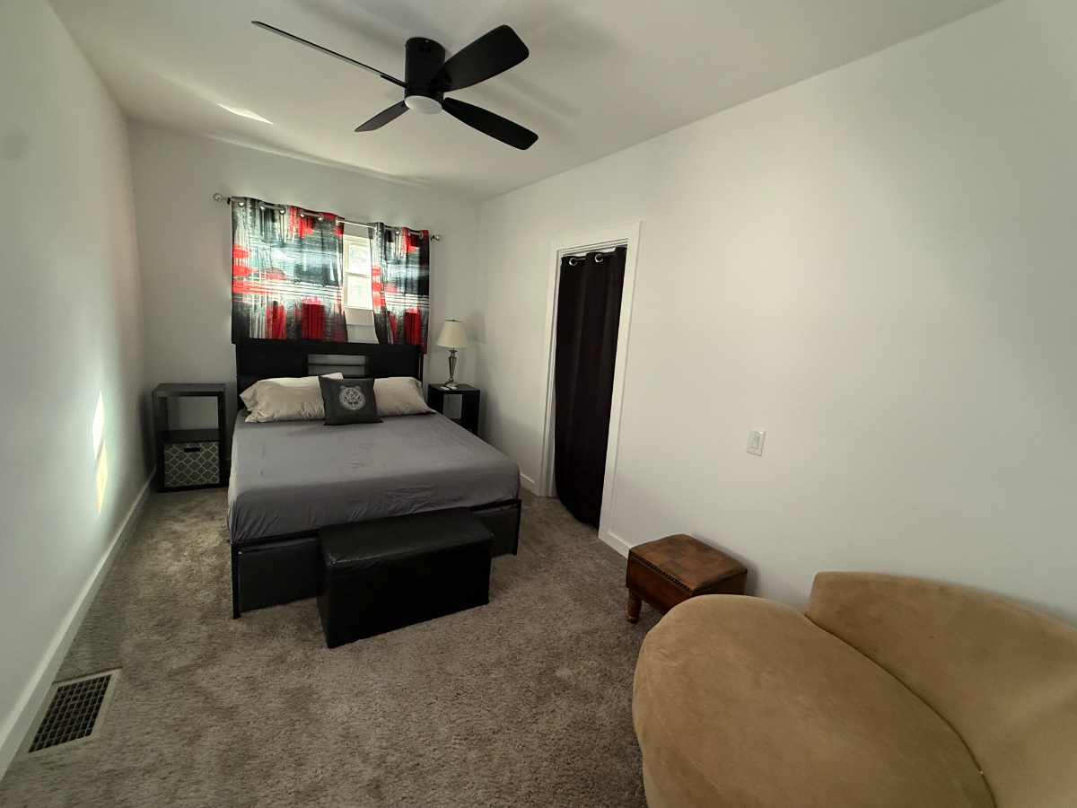 Prime 2BR/1BA Next to the Park Walk, minutes from Strong Memorial Hospital and a quick drive to RIT. - Photo 10