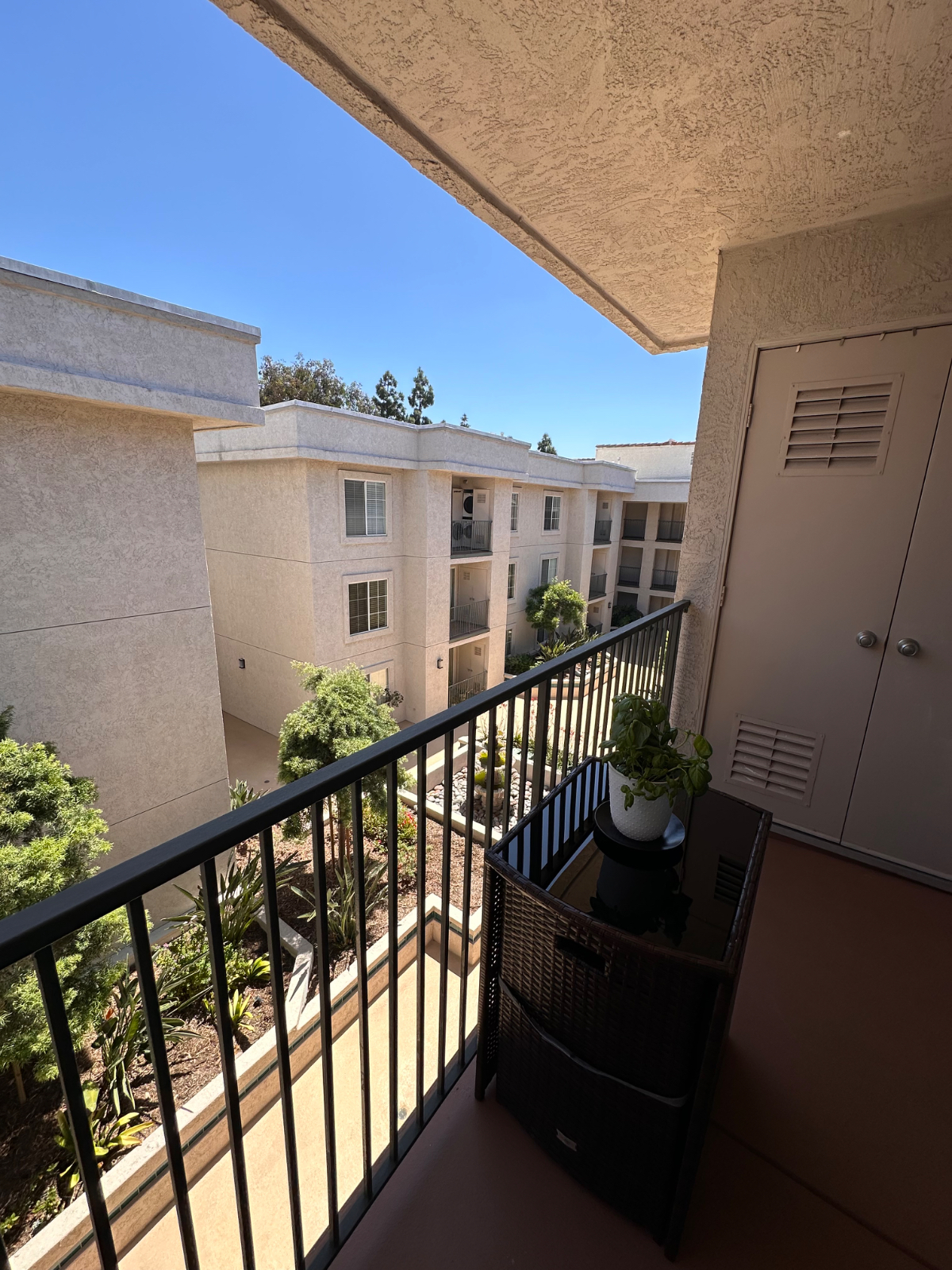 Charming Golden Hill Condo - Photo 6