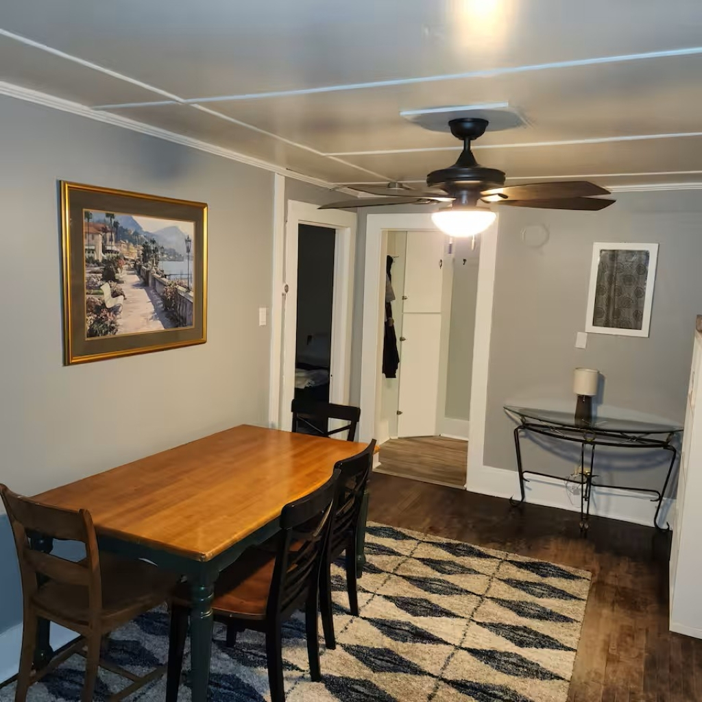 Downtown Johnson Apartment - Close to Copley, Vermont State University - Photo 5
